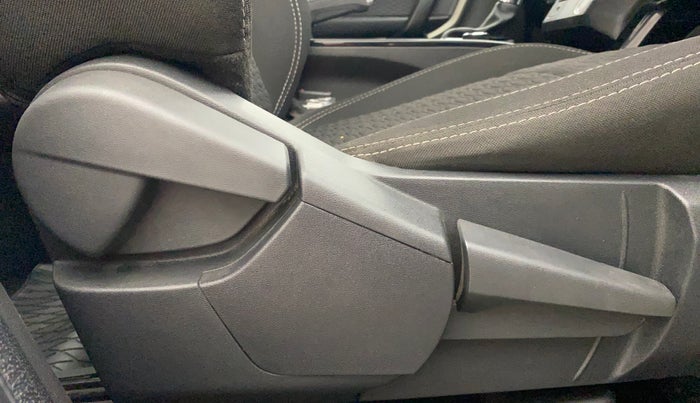 2021 Renault Kiger RXZ TURBO CVT, Petrol, Automatic, 27,393 km, Driver Side Adjustment Panel