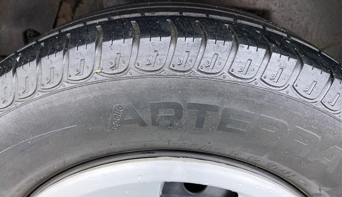 2017 Mahindra XUV500 W4, Diesel, Manual, 43,405 km, Right Rear Tyre Tread