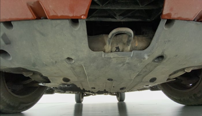 2017 Mahindra XUV500 W4, Diesel, Manual, 43,405 km, Front Underbody