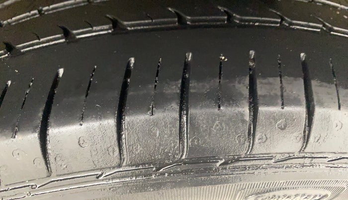 2021 Toyota Glanza G, Petrol, Manual, 40,895 km, Left Rear Tyre Tread