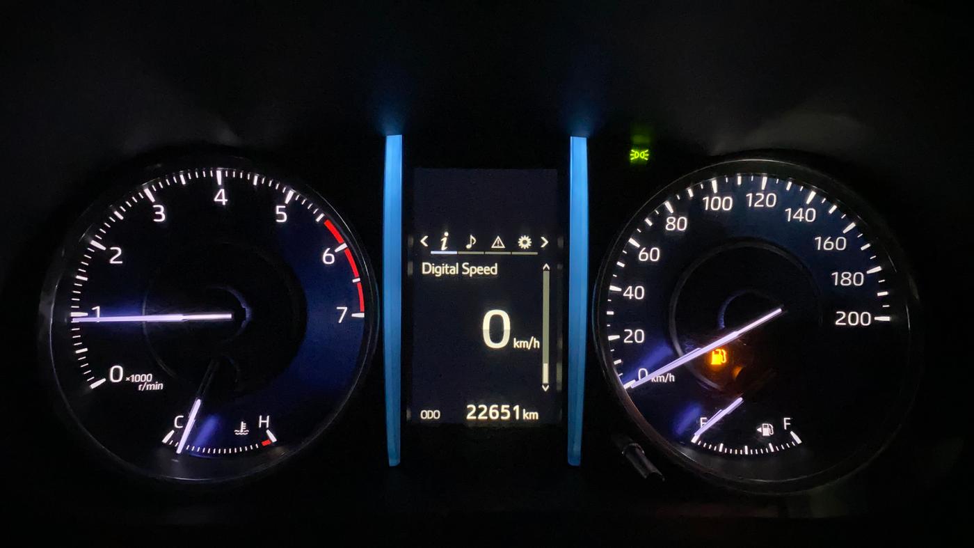 2024 Toyota Fortuner 4X2 MT 2.7 PETROL, Petrol, Manual, 22,651 km, Odometer Image