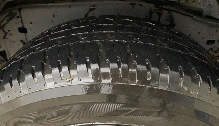 2024 Toyota Fortuner 4X2 MT 2.7 PETROL, Petrol, Manual, 22,651 km, Left Rear Tyre Tread