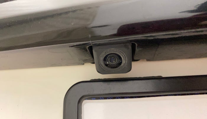 2024 Toyota Fortuner 4X2 MT 2.7 PETROL, Petrol, Manual, 22,651 km, Parking Camera