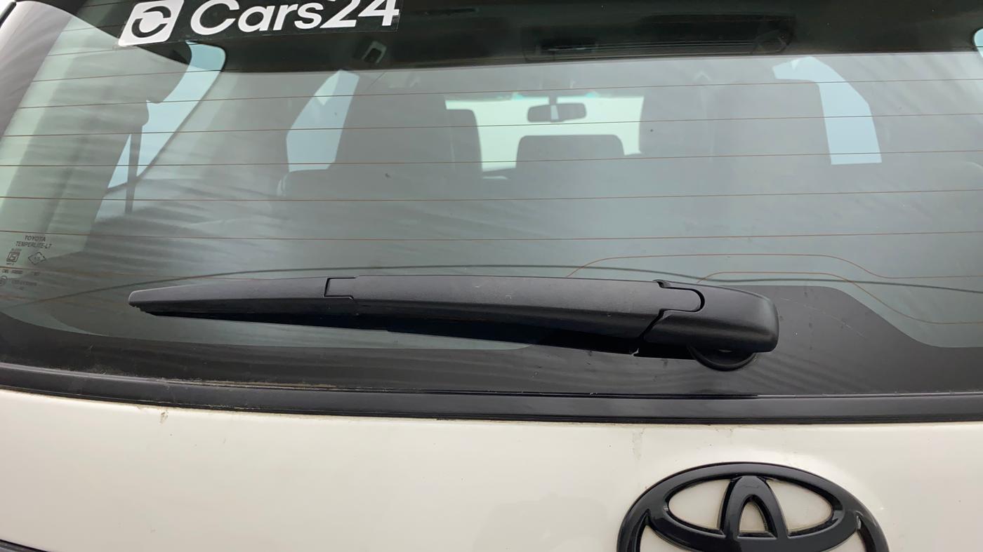2024 Toyota Fortuner 4X2 MT 2.7 PETROL, Petrol, Manual, 22,651 km, Rear Wiper