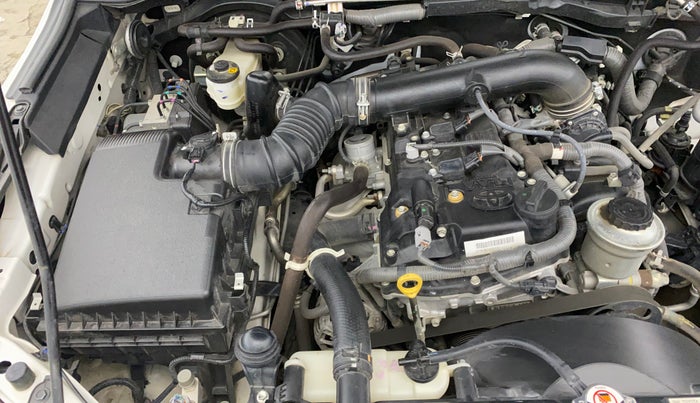 2024 Toyota Fortuner 4X2 MT 2.7 PETROL, Petrol, Manual, 22,651 km, Engine View - Right