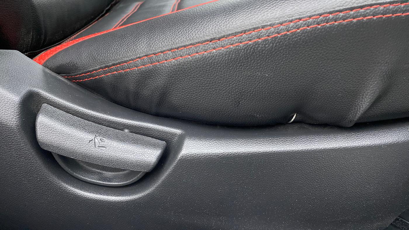 2019 Hyundai Grand i10 SPORTZ 1.2 KAPPA VTVT, Petrol, Manual, 17,516 km, Driver Side Adjustment Panel
