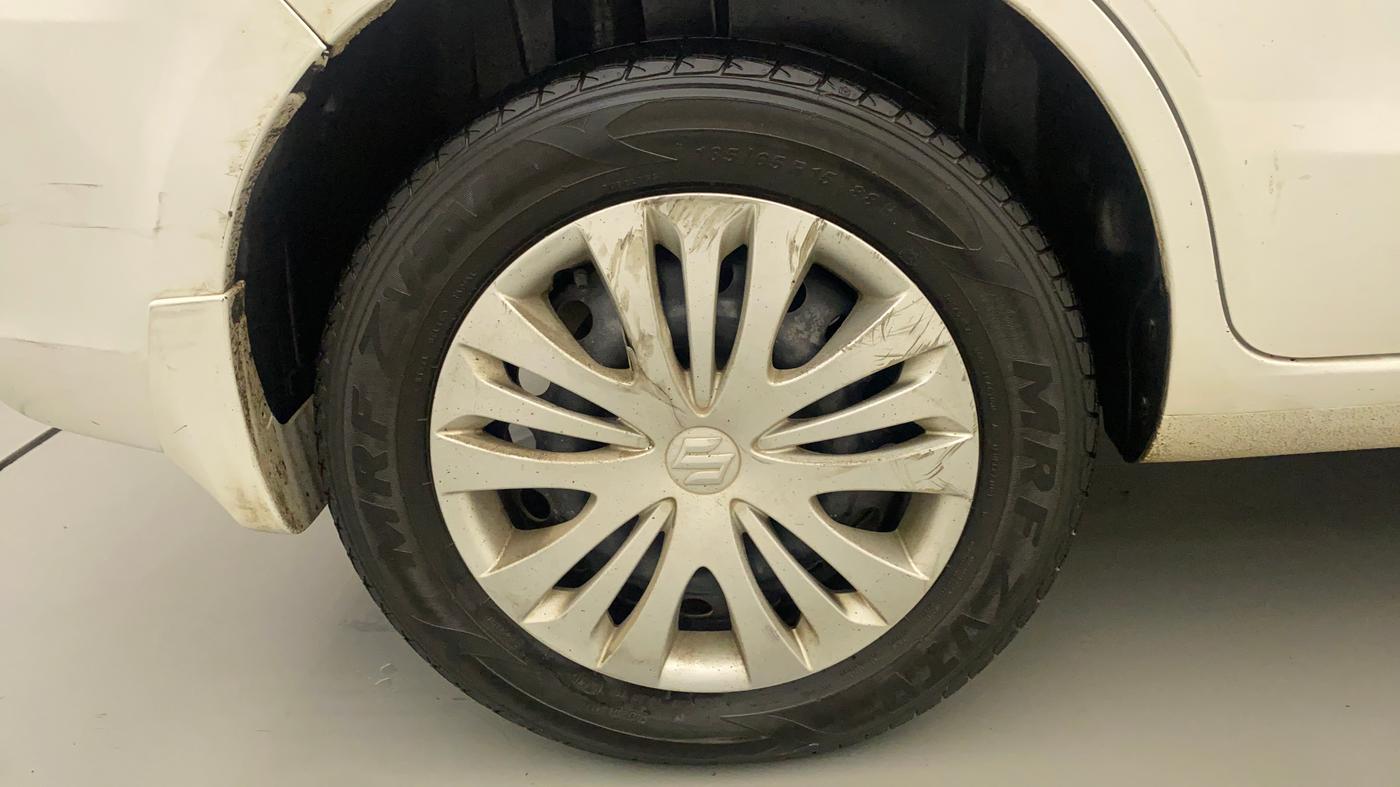 2013 Maruti Ertiga VXI, Petrol, Manual, 61,530 km, Right Rear Wheel