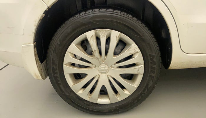 2013 Maruti Ertiga VXI, Petrol, Manual, 61,530 km, Right Rear Wheel