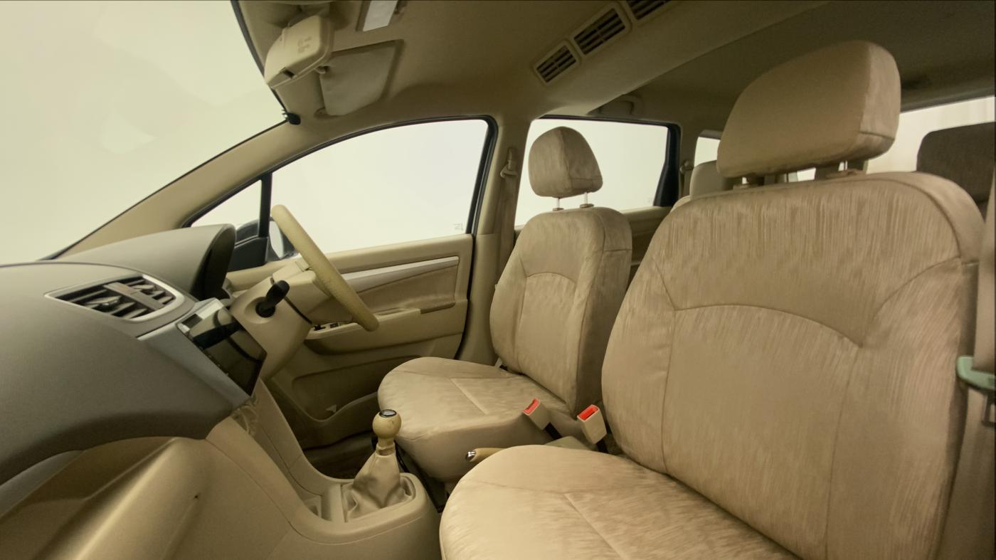 2013 Maruti Ertiga VXI, Petrol, Manual, 61,530 km, Right Side Front Door Cabin