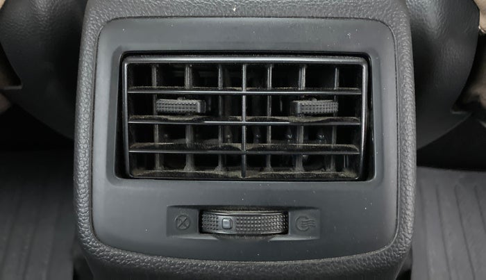 2017 Hyundai Xcent SX 1.2 (O), Petrol, Manual, 53,752 km, Rear AC Vents