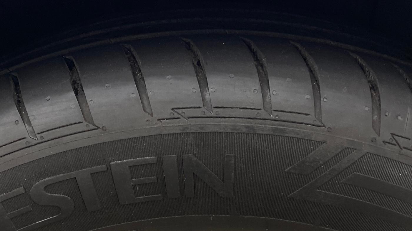 2019 Hyundai New Elantra 2.0 SX(O) AT PETROL, Petrol, Automatic, 60,097 km, Right Front Tyre Tread