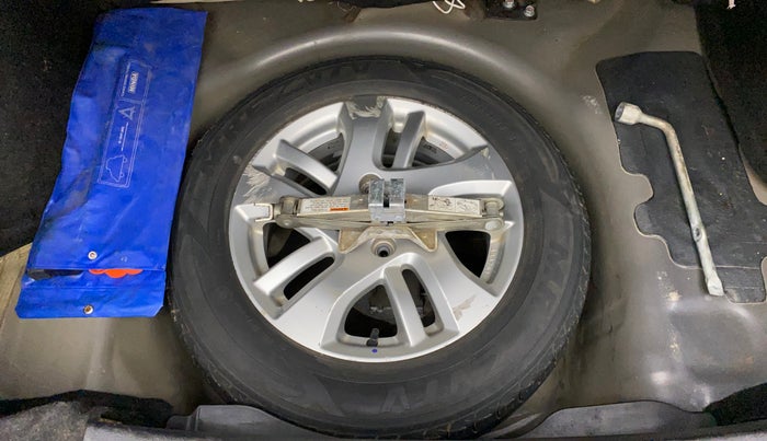 2014 Maruti Swift Dzire ZXI, Petrol, Manual, 81,777 km, Spare Tyre