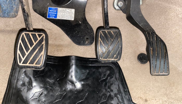 2014 Maruti Swift Dzire ZXI, Petrol, Manual, 81,777 km, Pedals