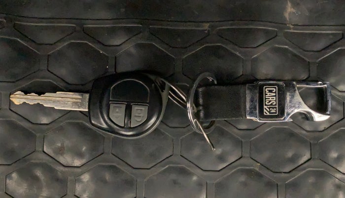 2014 Maruti Swift Dzire ZXI, Petrol, Manual, 81,777 km, Key Close Up