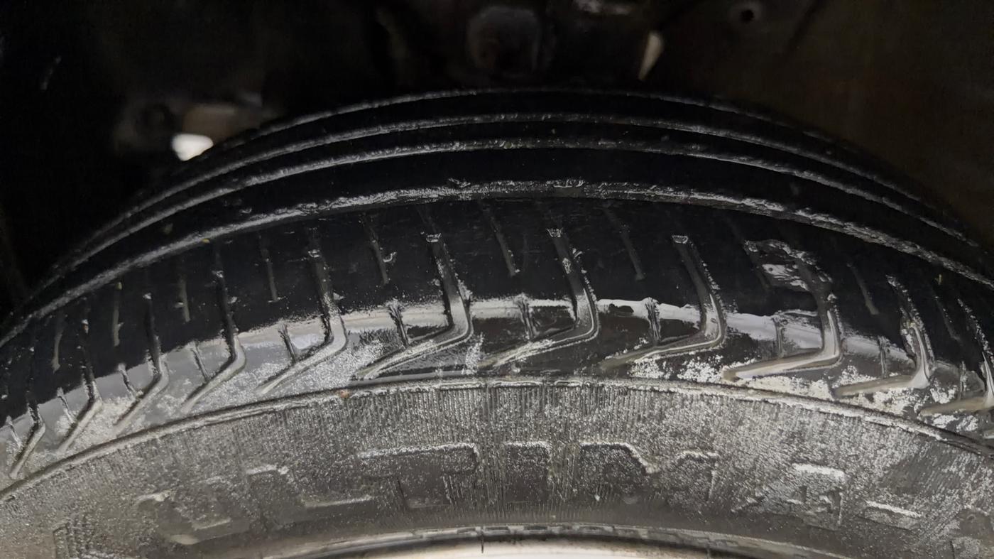 2022 Maruti New Wagon-R LXI CNG 1.0, CNG, Manual, 55,677 km, Left Front Tyre Tread