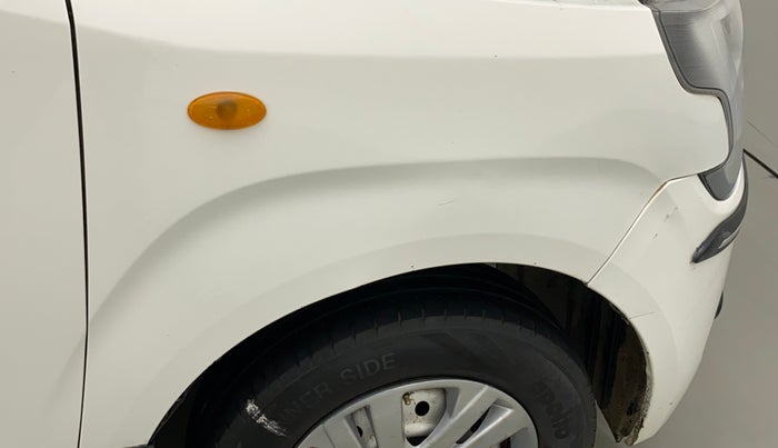 2020 Maruti New Wagon-R LXI CNG 1.0, CNG, Manual, 76,171 km, Right fender - Slightly dented