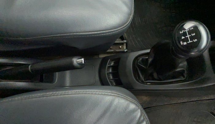2012 Maruti Wagon R 1.0 VXI, Petrol, Manual, 53,031 km, Gear Lever