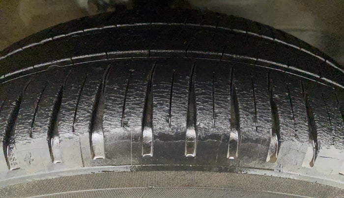 2012 Maruti Wagon R 1.0 VXI, Petrol, Manual, 53,031 km, Right Front Tyre Tread