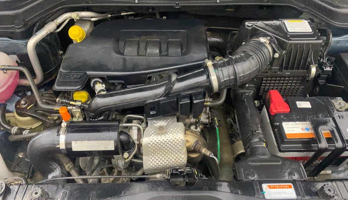 2021 Mahindra XUV300 W8 1.2 PETROL, Petrol, Manual, 20,674 km, Engine View