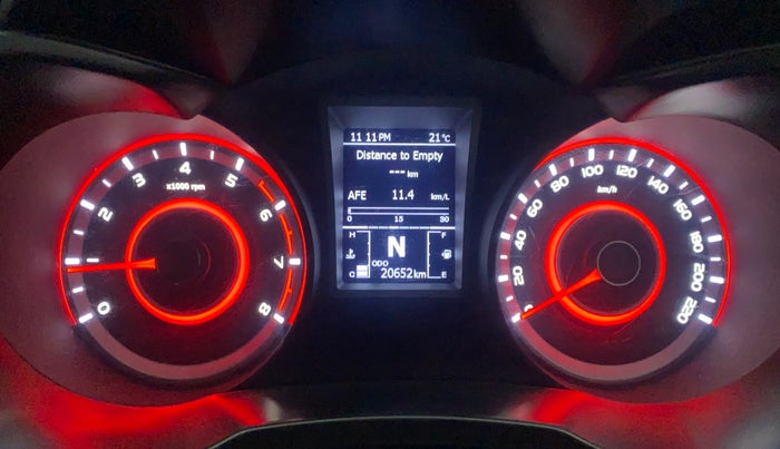 2021 Mahindra XUV300 W8 1.2 PETROL, Petrol, Manual, 20,674 km, Odometer Image