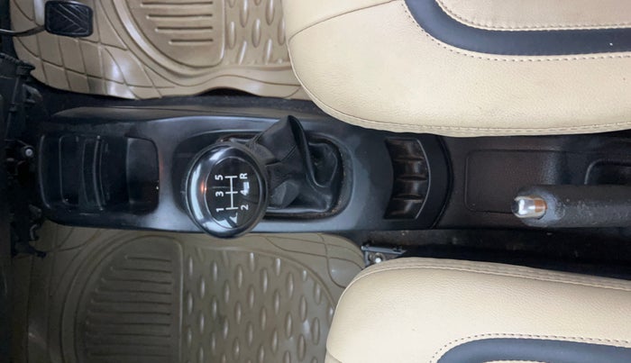 2015 Maruti Wagon R 1.0 VXI, Petrol, Manual, 57,209 km, Gear Lever