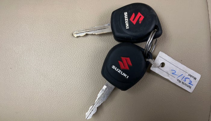 2015 Maruti Wagon R 1.0 VXI, Petrol, Manual, 57,209 km, Key Close Up