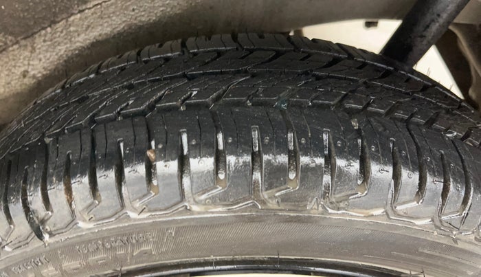 2015 Maruti Wagon R 1.0 VXI, Petrol, Manual, 57,209 km, Left Rear Tyre Tread