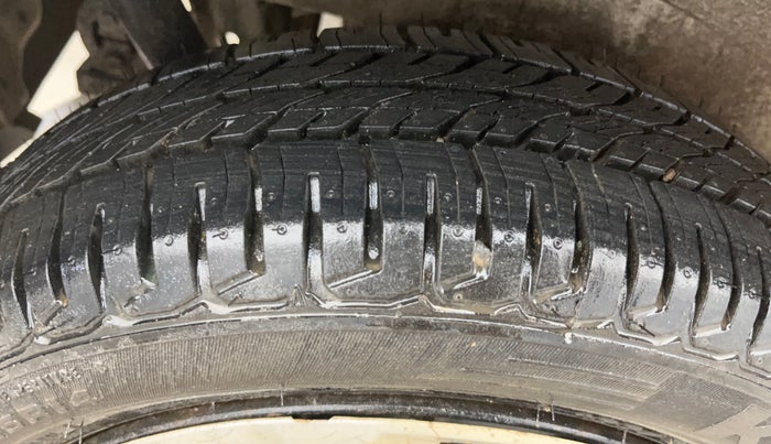 2015 Maruti Wagon R 1.0 VXI, Petrol, Manual, 57,209 km, Right Rear Tyre Tread