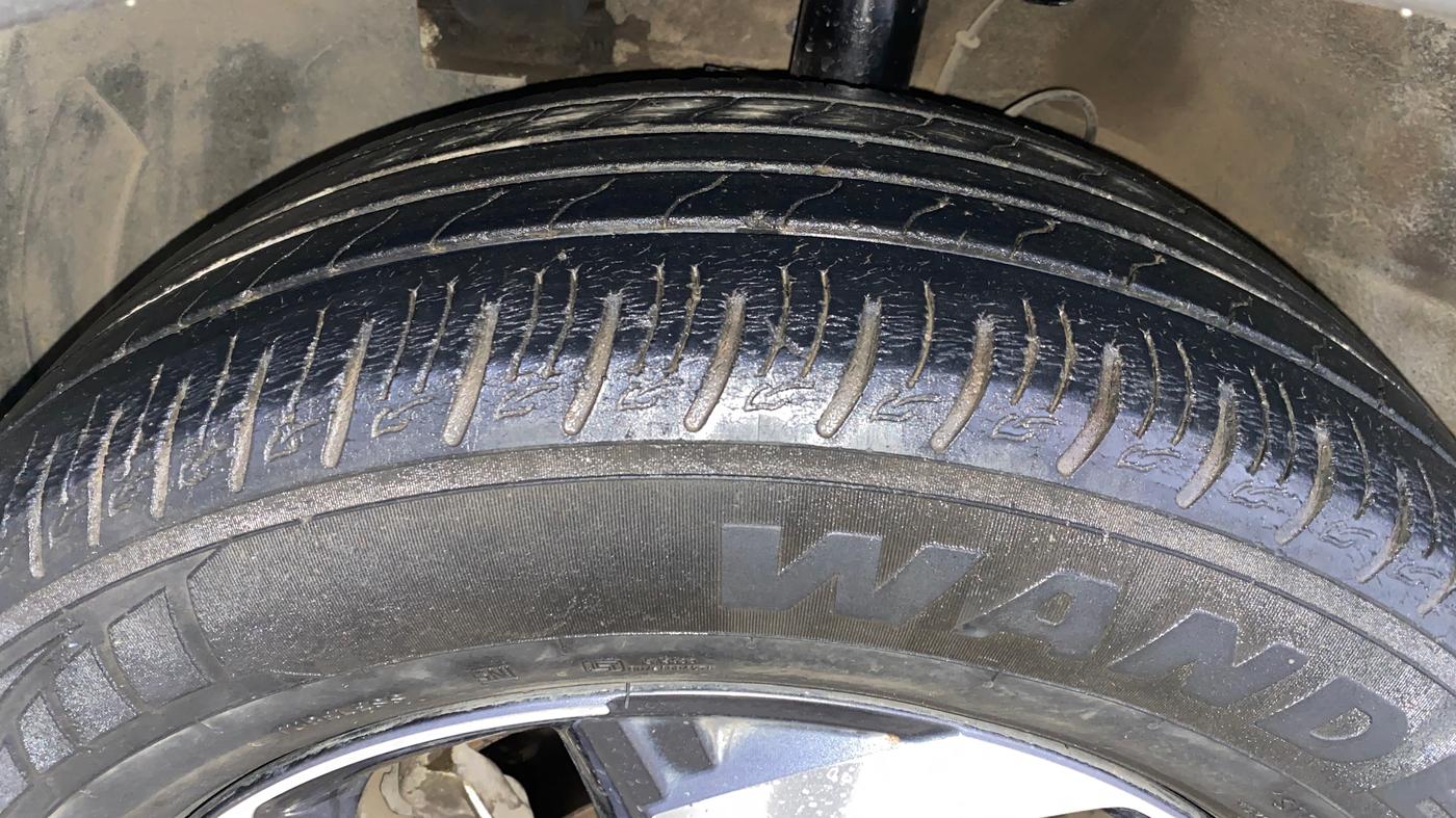2021 Hyundai VENUE SX PLUS 1.0 TURBO DCT, Petrol, Automatic, 46,618 km, Left Front Tyre Tread