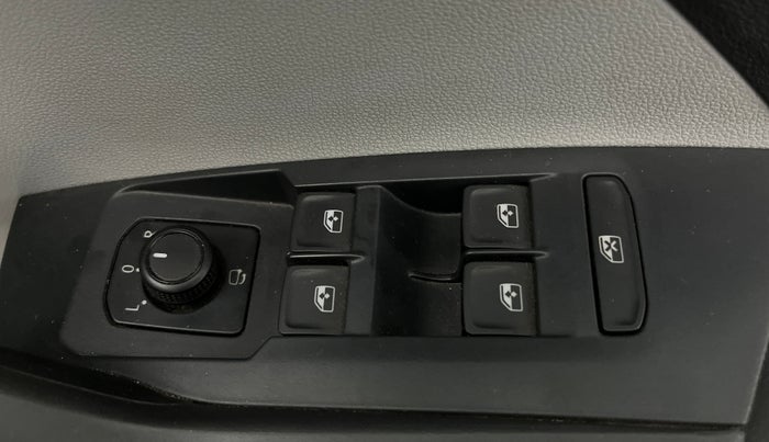 2021 Skoda KUSHAQ STYLE 1.0L TSI AT, Petrol, Automatic, 24,676 km, Driver Side Door Panels Control