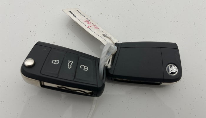 2021 Skoda KUSHAQ STYLE 1.0L TSI AT, Petrol, Automatic, 24,676 km, Key Close Up