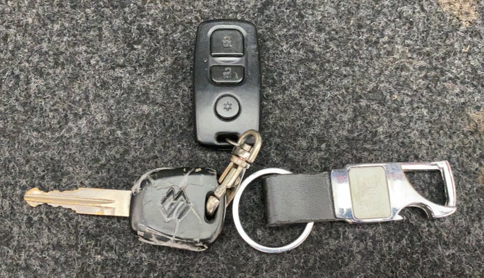 2011 Maruti Alto K10 VXI, Petrol, Manual, 73,120 km, Key Close Up