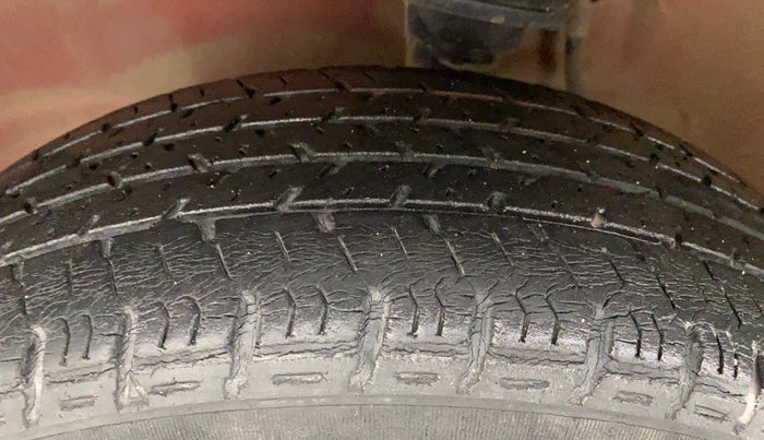 2011 Maruti Alto K10 VXI, Petrol, Manual, 73,120 km, Left Front Tyre Tread