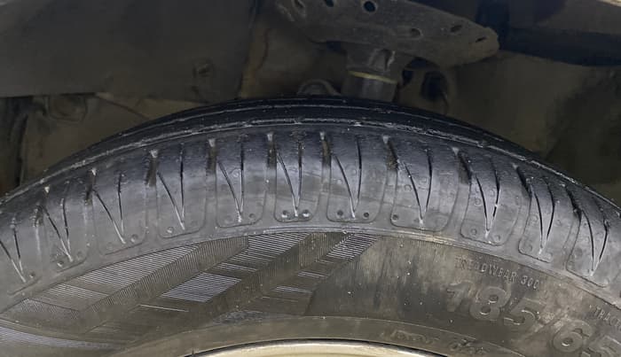 2016 Honda Brio VX AT, Petrol, Automatic, 52,986 km, Left Front Tyre Tread