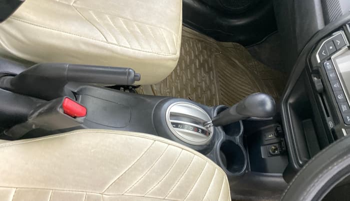 2016 Honda Brio VX AT, Petrol, Automatic, 52,986 km, Gear Lever