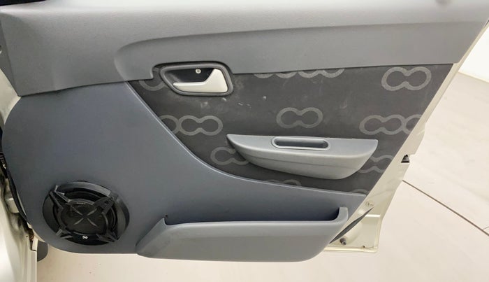 2015 Maruti Alto 800 LXI, Petrol, Manual, 18,107 km, Driver Side Door Panels Control