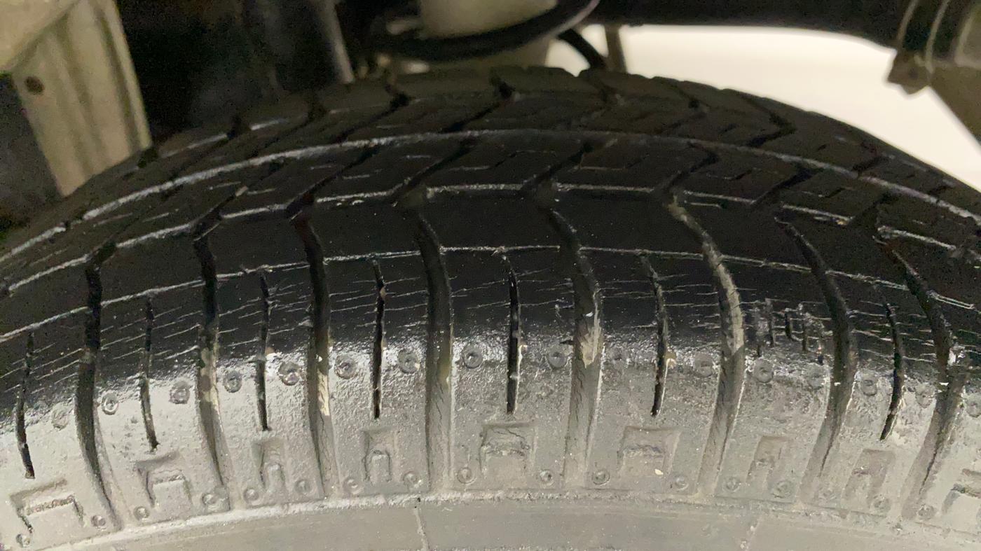 2015 Maruti Alto 800 LXI, Petrol, Manual, 18,107 km, Left Rear Tyre Tread