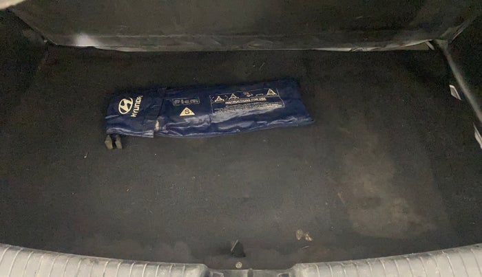 2017 Hyundai Grand i10 ASTA 1.2 KAPPA VTVT, Petrol, Manual, 72,981 km, Boot Inside