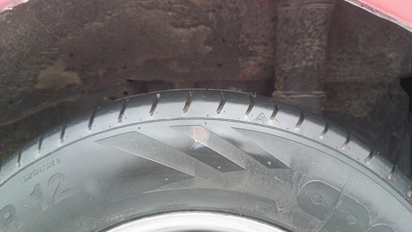 2016 Hyundai Eon D-LITE+, Petrol, Manual, 85,978 km, Left Rear Tyre Tread