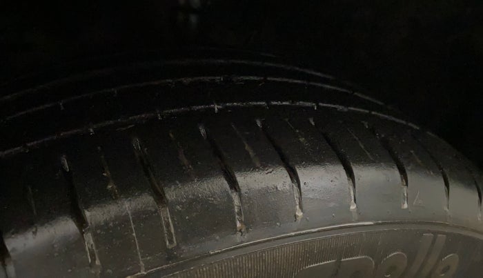 2024 Hyundai NEW I20 ASTA (O) 1.2 IVT, Petrol, Automatic, 29,239 km, Left Front Tyre Tread