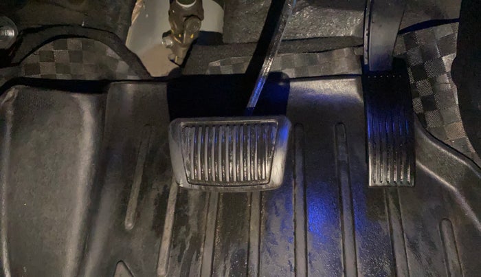 2024 Hyundai NEW I20 ASTA (O) 1.2 IVT, Petrol, Automatic, 29,239 km, Pedals