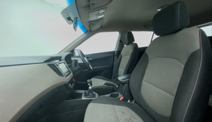 2016 Hyundai Creta 1.6 SX PLUS DIESEL, Diesel, Manual, 1,27,980 km, Right Side Front Door Cabin View