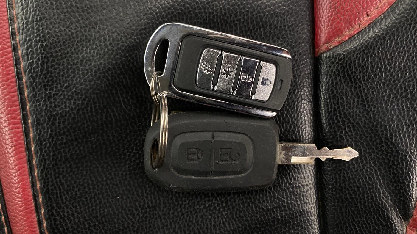 2017 Renault Kwid RXL, Petrol, Manual, 53,025 km, Key Close Up