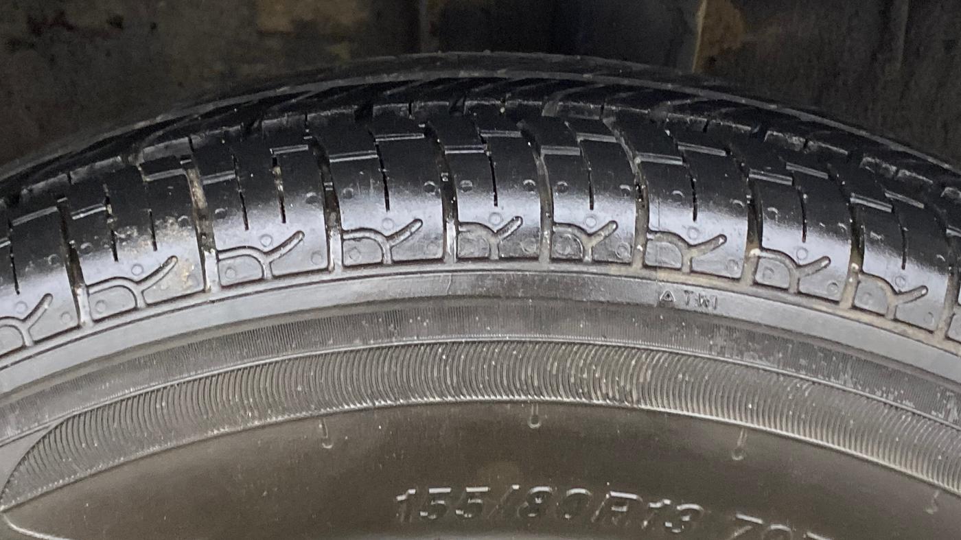 2017 Renault Kwid RXL, Petrol, Manual, 53,025 km, Left Rear Tyre Tread