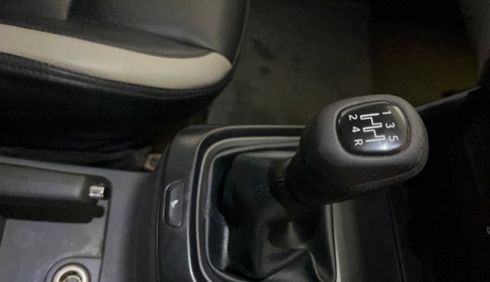 2021 Tata ALTROZ XE PETROL, Petrol, Manual, 54,456 km, Gear Lever