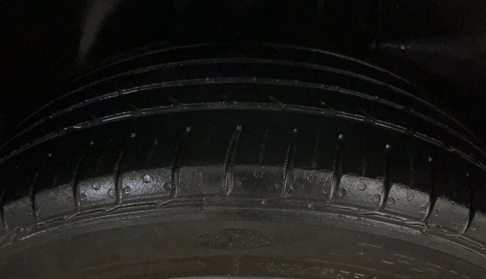 2021 Tata ALTROZ XE PETROL, Petrol, Manual, 54,456 km, Right Rear Tyre Tread