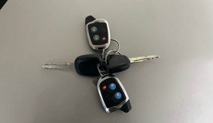 2019 Maruti New Wagon-R LXI CNG 1.0, CNG, Manual, 73,903 km, Key Close Up