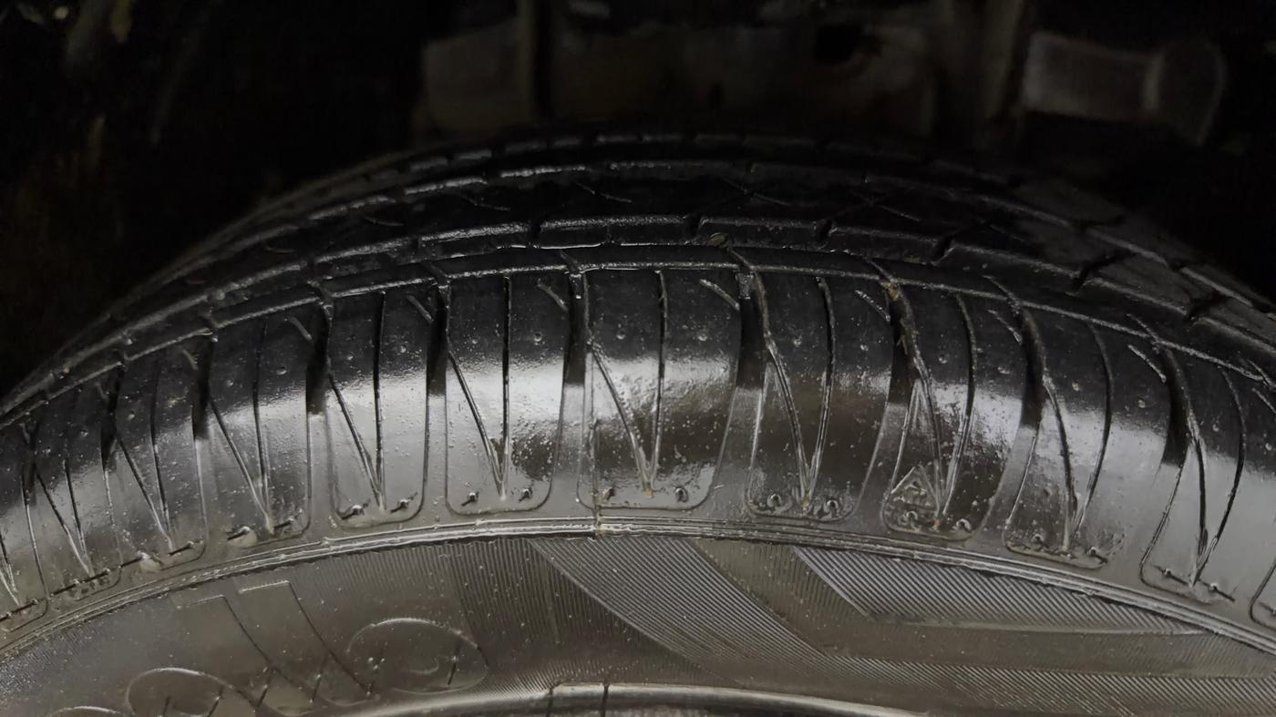 2024 Tata TIAGO NRG  NRG XZA CNG, CNG, Automatic, 29,344 km, Right Front Tyre Tread