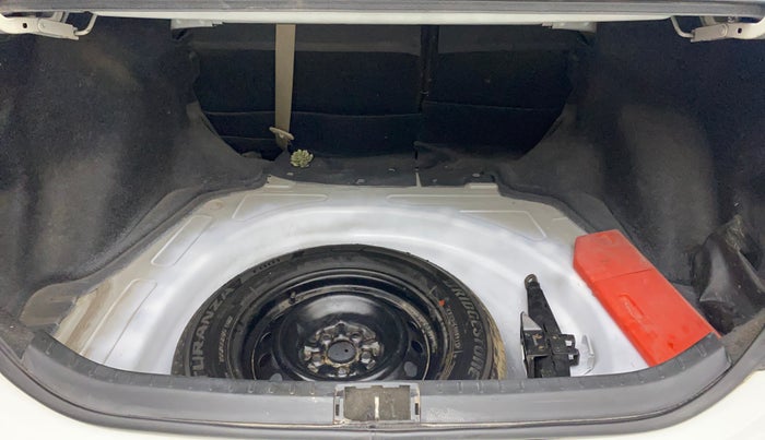 2015 Toyota Corolla Altis JS PETROL, Petrol, Manual, 84,825 km, Boot Inside