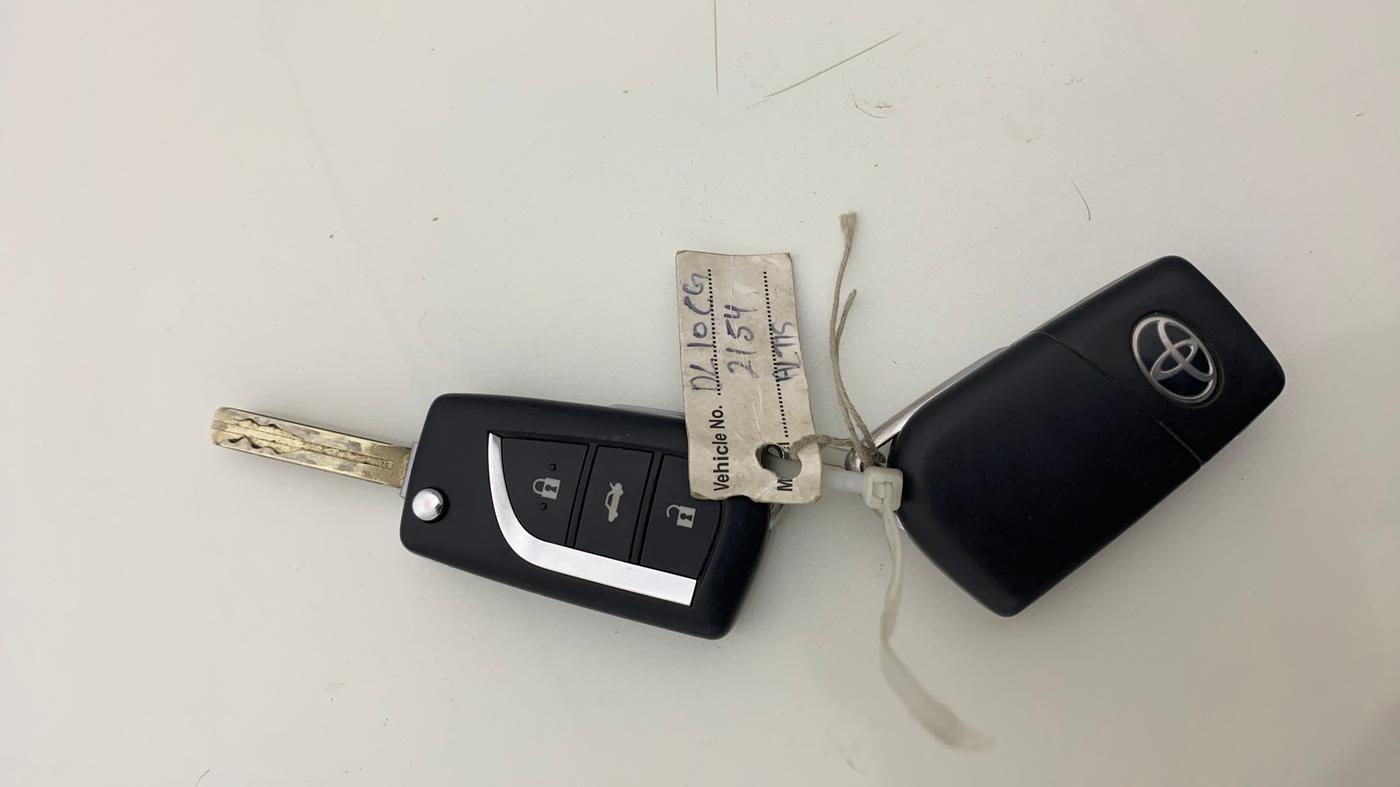 2015 Toyota Corolla Altis JS PETROL, Petrol, Manual, 84,825 km, Key Close Up